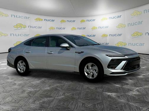 2025 Hyundai SONATA SE