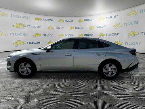 2025 Hyundai SONATA SE