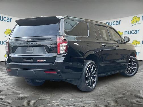 2024 Chevrolet Suburban RST