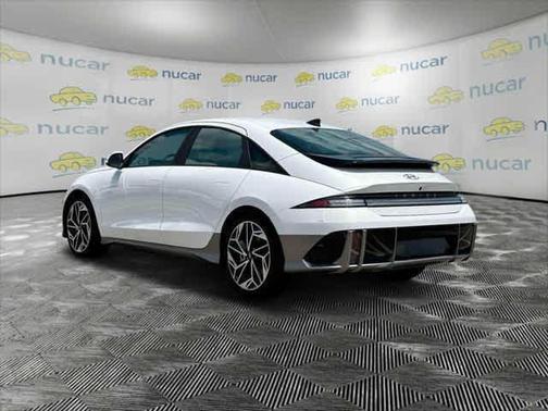 2025 Hyundai IONIQ 6 SEL