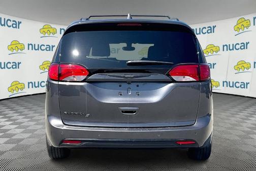 2019 Chrysler Pacifica Touring-L