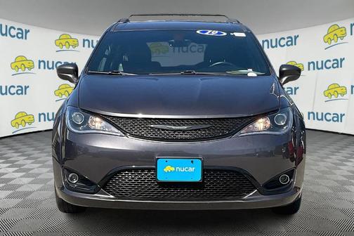 2019 Chrysler Pacifica Touring-L