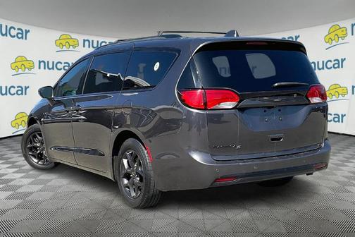 2019 Chrysler Pacifica Touring-L