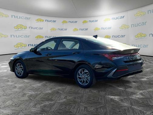 2025 Hyundai ELANTRA HEV Blue
