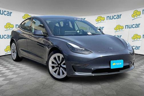 2022 Tesla Model 3 Long Range