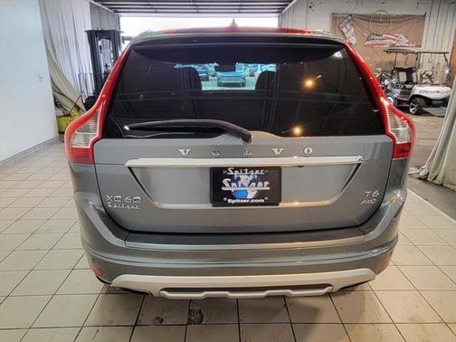 2017 Volvo XC60 T6 Dynamic
