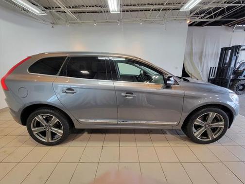 2017 Volvo XC60 T6 Dynamic