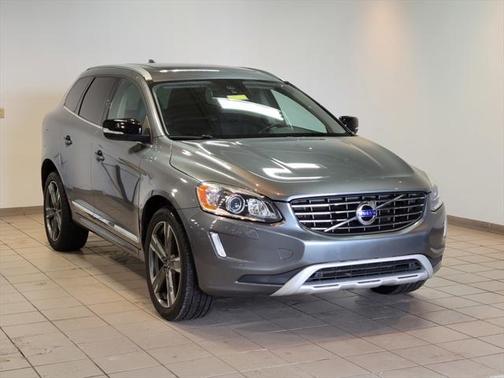 2017 Volvo XC60 T6 Dynamic