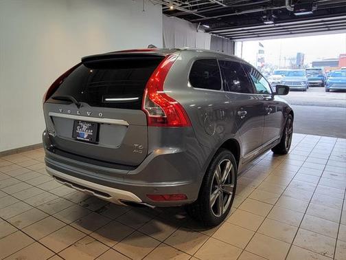 2017 Volvo XC60 T6 Dynamic