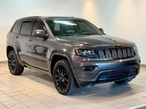 2020 Jeep Grand Cherokee Altitude
