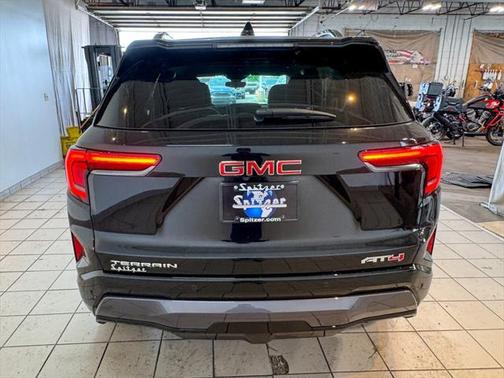 2026 GMC Terrain AWD AT4