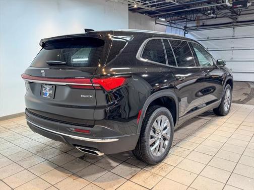 2025 Buick Enclave Preferred FWD