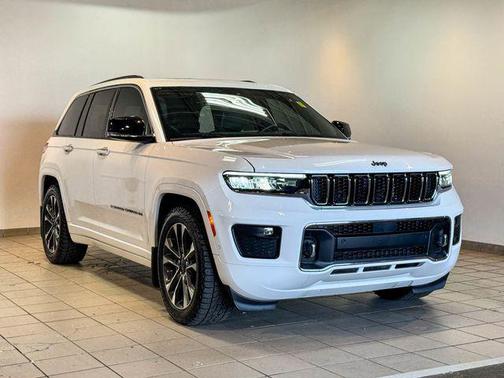 2022 Jeep Grand Cherokee Overland
