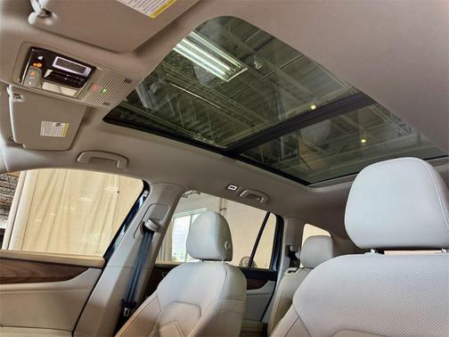2024 Volkswagen Atlas 2.0T SE w/Technology 4MOTION