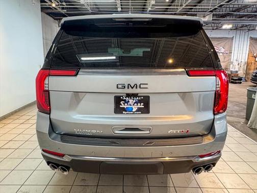 2025 GMC Yukon 4WD AT4