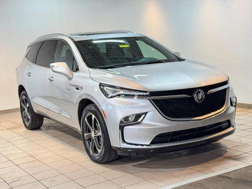 2022 Buick Enclave AWD Essence