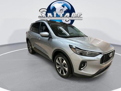 2023 Ford Escape Platinum