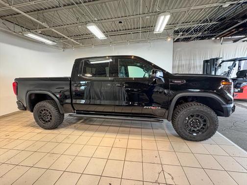 2025 GMC Sierra 1500 AT4X