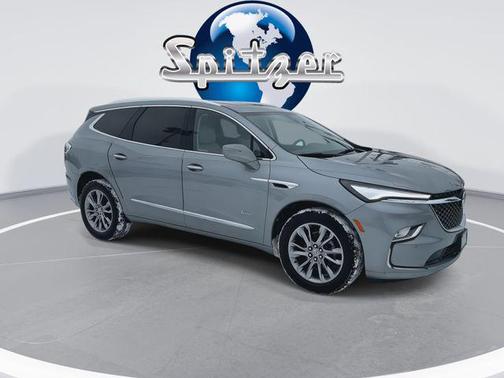 2024 Buick Enclave Avenir AWD