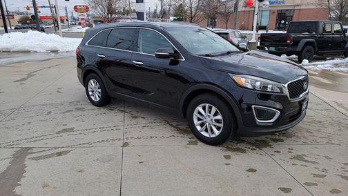 2017 Kia Sorento LX