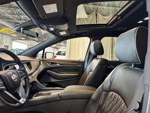 2023 Buick Enclave Avenir