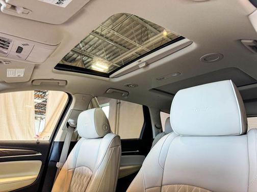 2022 Buick Enclave AWD Avenir
