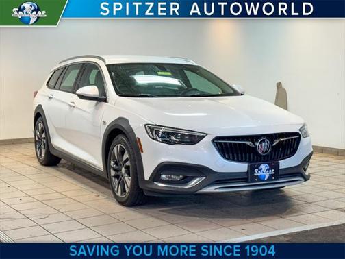 2018 Buick Regal TourX Essence