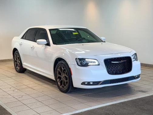 2016 Chrysler 300 S
