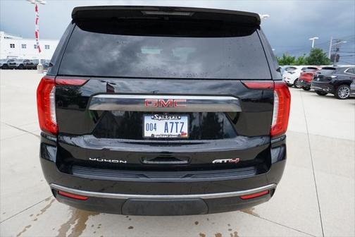 2024 GMC Yukon 4WD AT4