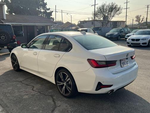 2022 BMW 330 330i