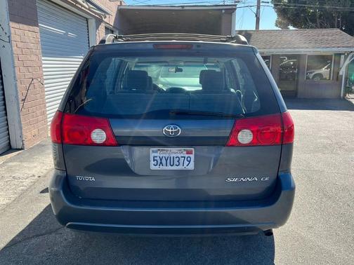2007 Toyota Sienna CE