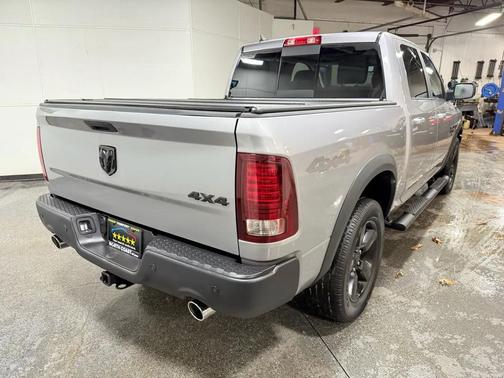 2019 RAM 1500 SLT