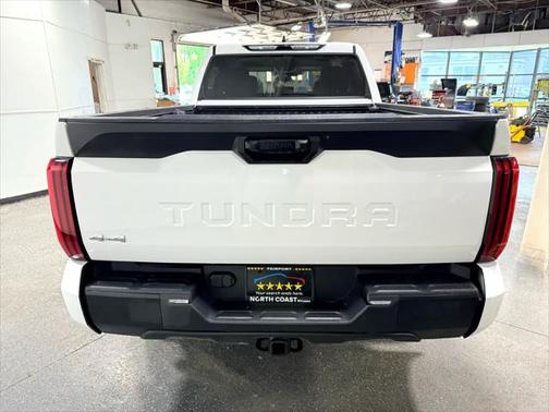2022 Toyota Tundra SR5