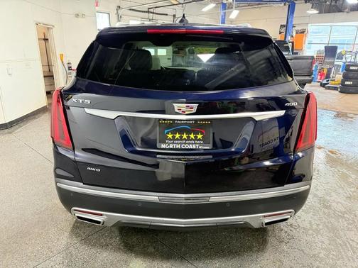 2022 Cadillac XT5 Premium Luxury