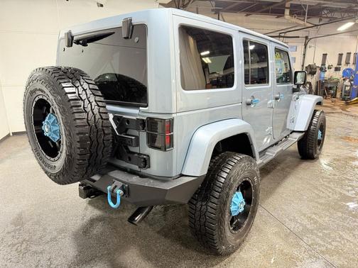 2012 Jeep Wrangler Unlimited Sahara