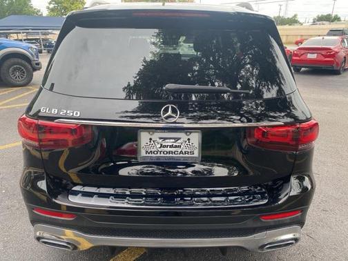2023 Mercedes-Benz GLB 250 Base