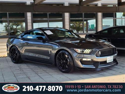 2016 Ford Shelby GT350 Base