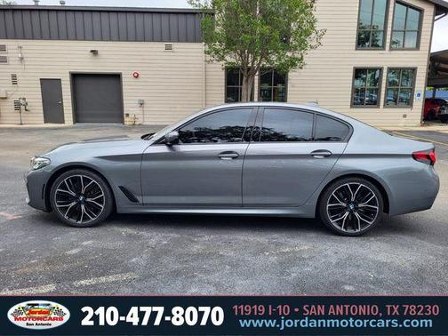 Skyscraper Gray Metallic 2023 BMW 540 i