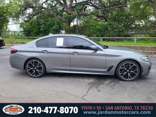 Skyscraper Gray Metallic 2023 BMW 540 i