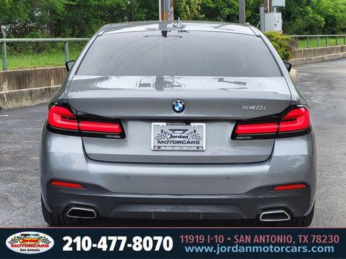 Skyscraper Gray Metallic 2023 BMW 540 i