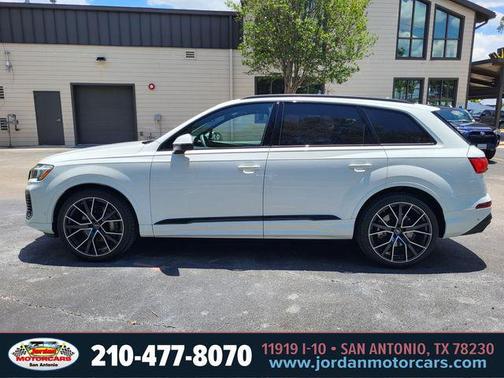 Glacier White Metallic 2025 Audi Q7 55 Prestige