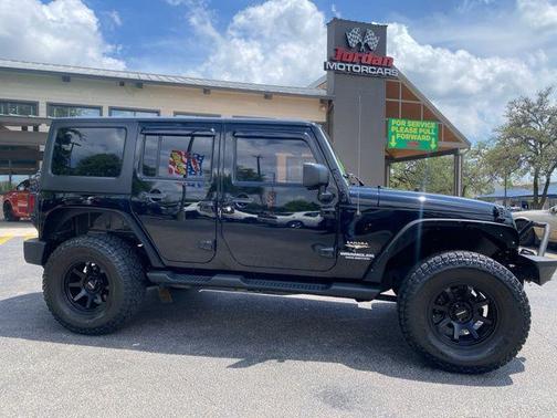 2013 Jeep Wrangler Unlimited Sahara