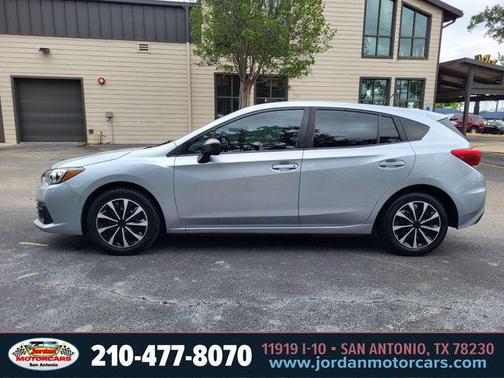 Ice Silver Metallic 2022 Subaru Impreza Base