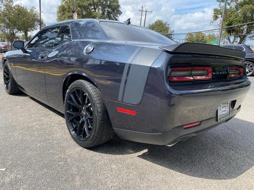 2017 Dodge Challenger R/T 392