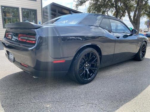 2017 Dodge Challenger R/T 392