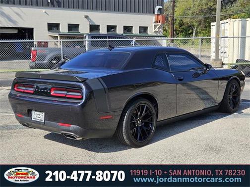 2017 Dodge Challenger R/T 392