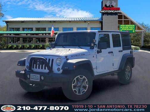 Bright White Clearcoat 2014 Jeep Wrangler Unlimited Rubicon