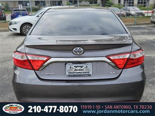 2015 Toyota Camry SE