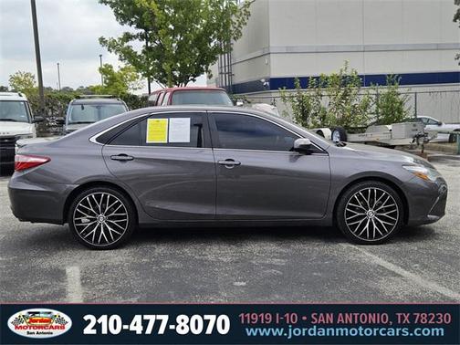 2015 Toyota Camry SE