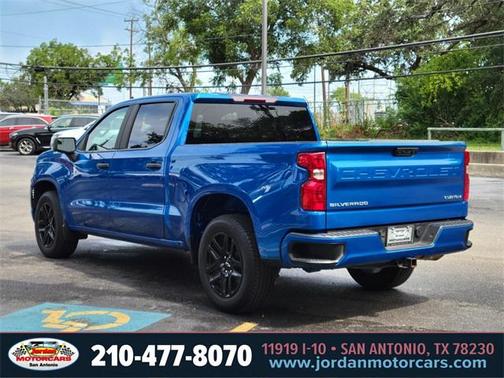 2022 Chevrolet Silverado 1500 Custom